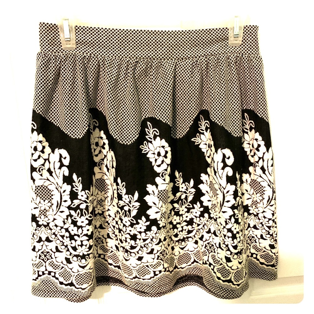 Blue and white print skirt